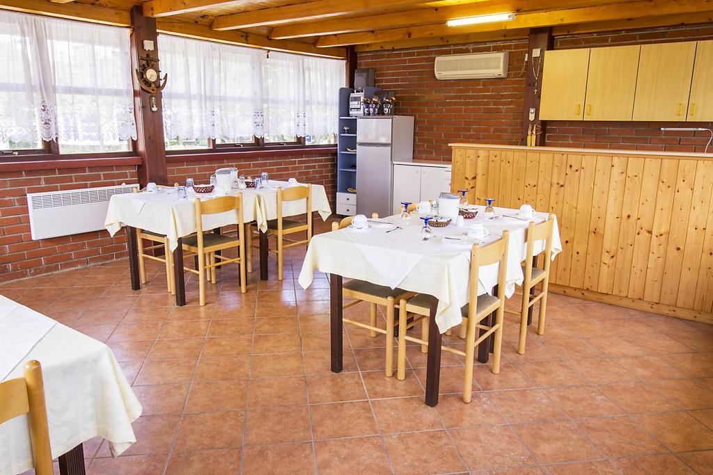 Pansion Maria Bed & Breakfast Zadar Bagian luar foto