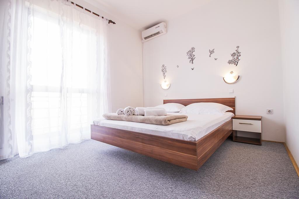 Pansion Maria Bed & Breakfast Zadar Bagian luar foto