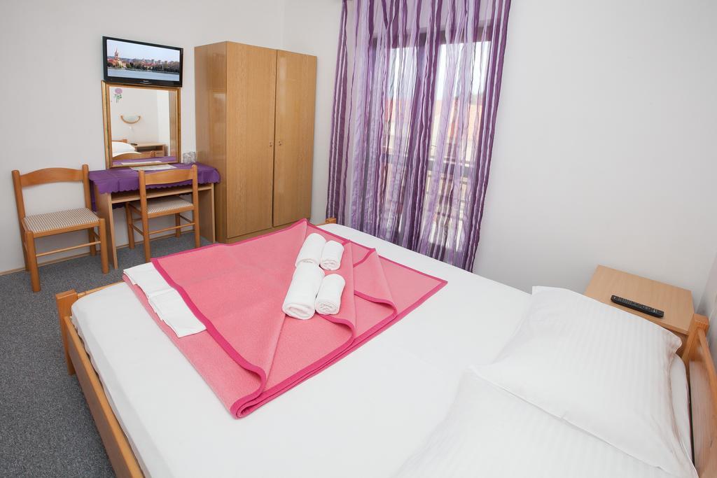 Pansion Maria Bed & Breakfast Zadar Ruang foto