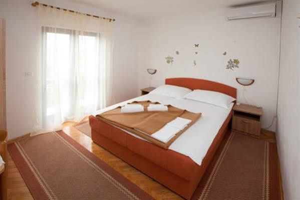 Pansion Maria Bed & Breakfast Zadar Bagian luar foto